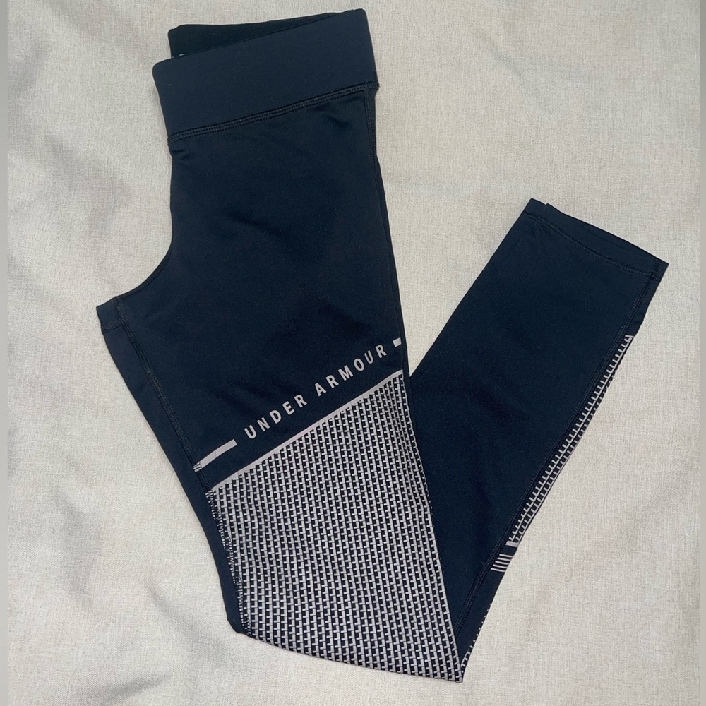 Women’s Under Armour Leggings - S/M